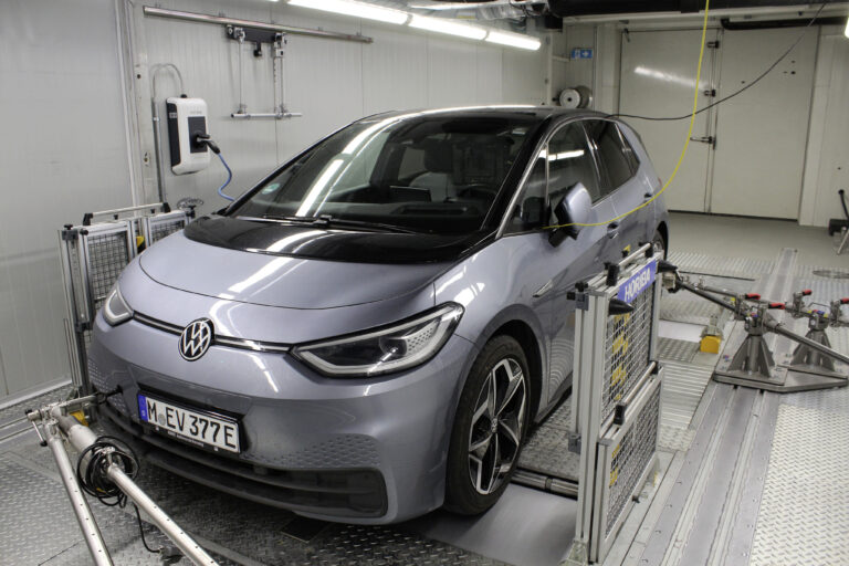 Świetny wynik Volkswagena ID.3 w teściewytrzymałościowym ADAC na dystansie 160 000 km